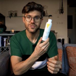 NEW REVIEW - Darren Kennedy